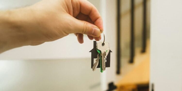 Dono de imóvel pode ser considerado responsável por danos e furtos no imóvel quando não garante condições seguras