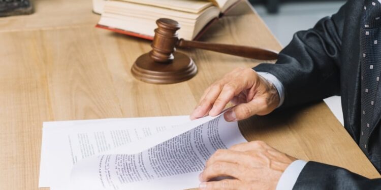 Multinacional brasileira com R$ 10,5 bilhões em dívidas toma atitude drástica para salvar mais de 23 mil empregos