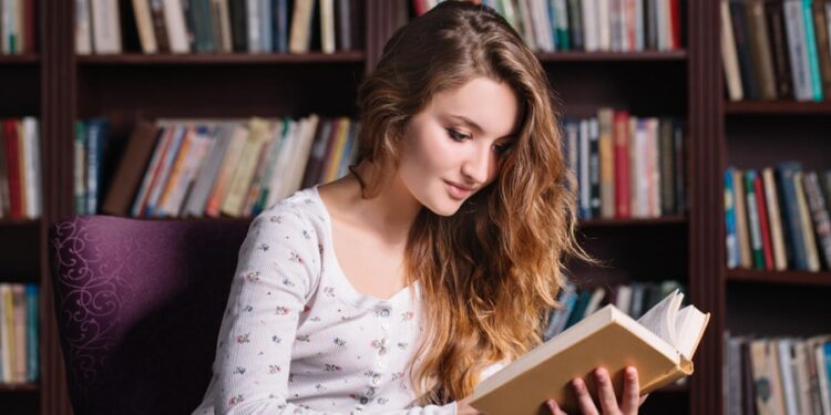 A palavra que é quase igual em Português, Alemão, Holandês, Espanhol, Francês e Inglês