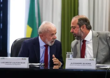 Energia elétrica produzida com o calor do centro da Terra está chegando ao Brasil para deixar Itaipu no passado