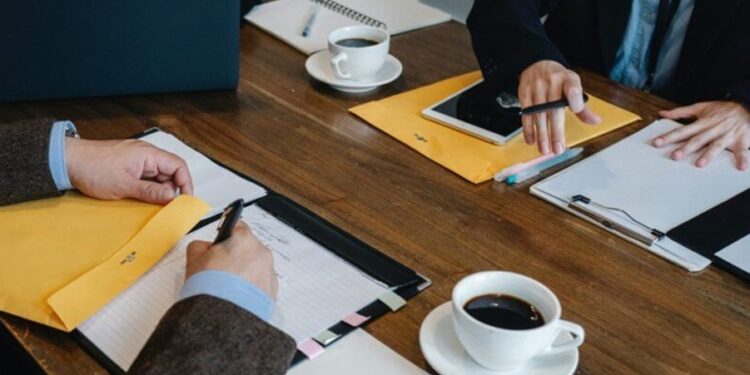 Gigante do varejo confirma o fechamento de 800 lojas após ter falência decretada