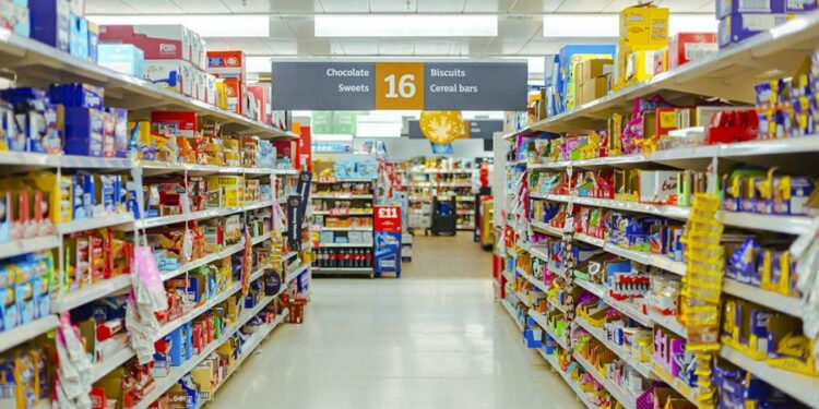 Dono da 4ª maior rede de supermercados do Brasil revela quanto ganha por mês: R$ 200 mil