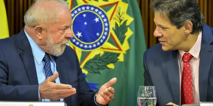 Haddad e Lula definiram novo valor do salário mínimo: Data que começa ser pago