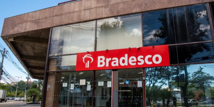 Bradesco emite comunicado indispensável para clientes que ainda usam cheques
