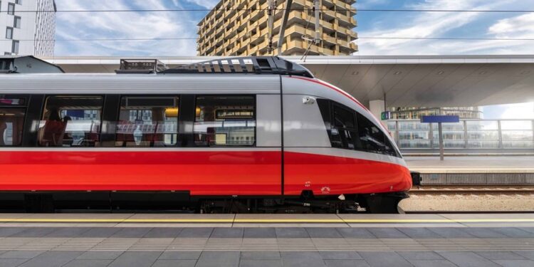 Capital brasileira será ligada diretamente ao litoral com novo trem