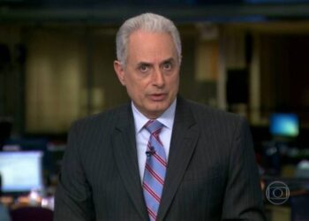 Poucos conhecem a habilidade secreta de William Waack em pilotar aviões