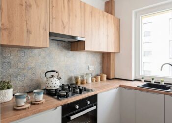 Nova tendência mais barata promete aposentar os armários de cozinha e não empena