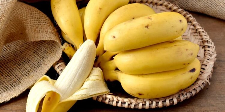 O truque caseiro que mantém bananas maduras por até 16 dias