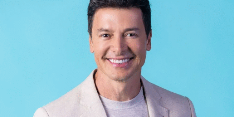 Salário de Rodrigo Faro na Globo é bem menor que os R$ 600 mil recebidos na Record