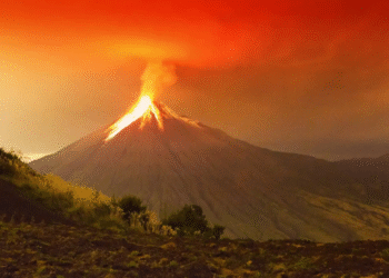 Há apenas um vulcão no mundo capaz de fazer o Monte Everest parecer pequeno