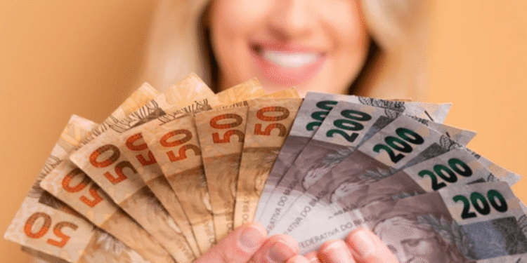 Fortuna de R$ 5,6 trilhões com substância que brota da terra foi descoberta por brasileiro