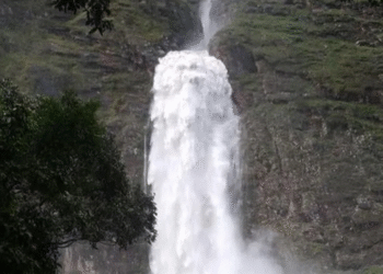 O que é tromba d’água e por que você deve redobrar a atenção ao tomar banho em rios