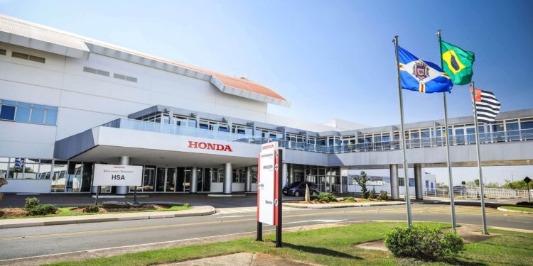 Modelo queridinho da Honda faz até 62,8 km por litro e tem preço acessível no Brasil