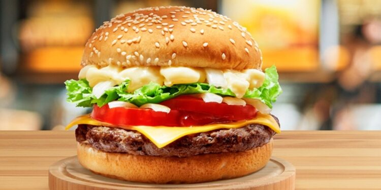 Rússia conseguiu copiar a fórmula do McDonald’s e abriu diversos restaurantes idênticos