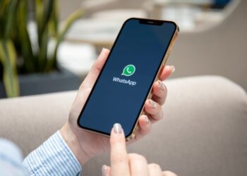 WhatsApp tem função que envia dinheiro e poucos sabem usar