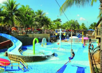 Segundo parque aquático mais visitado do mundo fica no Brasil e fatura R$ 240 milhões por ano