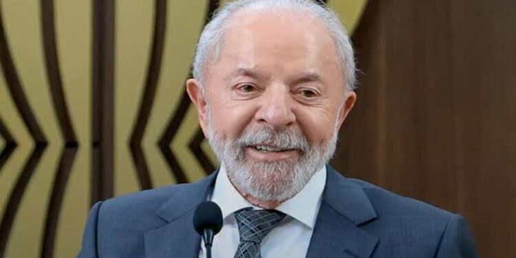 Fim do trabalho aos sábados a partir de 2027 permitindo dois dias de descanso: Lula quer nova lei