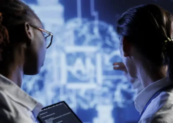 Profissão mais nova do mundo será tão concorrida quanto medicina e faz universidades abrirem 7 graduações no Brasil