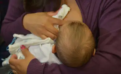 Novo Auxílio Mãe Solteira promete amparar milhares de mulheres com R$ 1.200 por mês