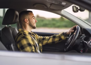 Validade da CNH para condutores abaixo dos 30 pode cair para 5 anos