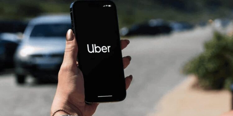 Uber deixa motoristas sem chão com decisão tomada para 2026