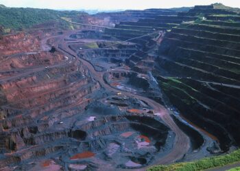 Geólogos revelam a descoberta de enorme jazida com mais de 1.000 toneladas de ouro