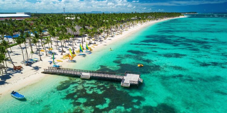 Caribe Gaúcho que promete competir com Alter do Chão tem água doce e areia branquinha