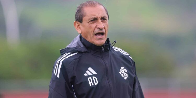 Inter anuncia novo técnico logo após demitir Ramón Díaz