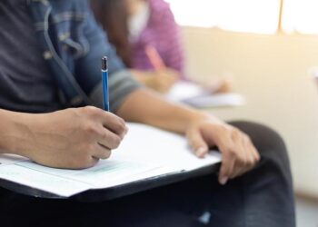 Concurso público com vagas para nível médio e superior oferece salários de até R$ 10 mil