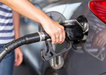 Novo combustível aprovado pelo governo promete reduzir o preço da gasolina no Brasil
