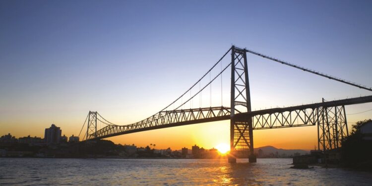 Nova ponte será construída para reduzir distância de 16 km para 100 metros entre duas cidades brasileiras