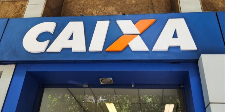Concurso da Caixa tem informação corrigida e salários aumentam até R$ 1.580