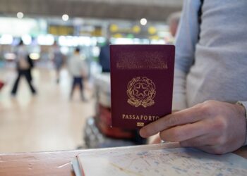 País europeu dificulta vida de brasileiros que querem pegar cidadania