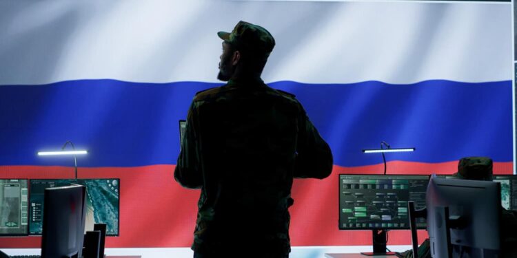 Rússia envia mísseis e drones em direção à capital da Ucrânia