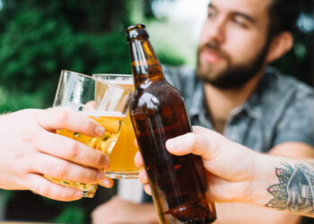 Bebidas alcoólicas podem ser responsáveis pela queda de cabelo