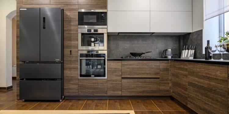 Adeus, cozinha apertada: eletrodoméstico revolucionário substitui 3 aparelhos sozinho