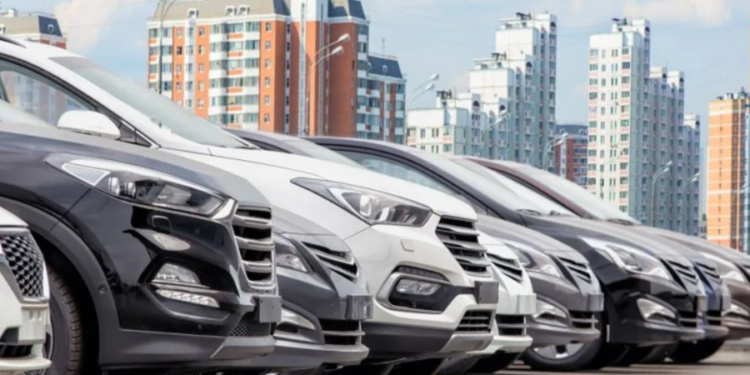 Carro que chegou há pouco no Brasil desafia a lógica consumindo centavos por quilômetro rodado