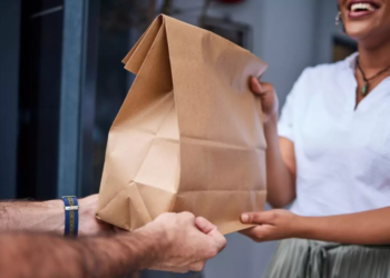 Entregadores de aplicativo agora tem novo jeito de ganhar R$ 180 em bônus