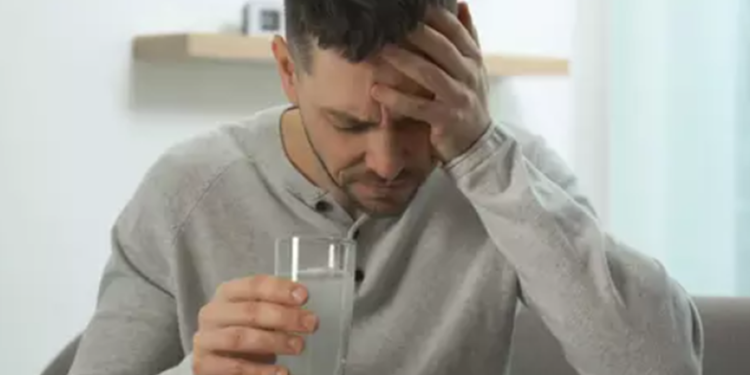 Bebida muito consumida nas festividades de fim de ano aumenta o risco de AVC