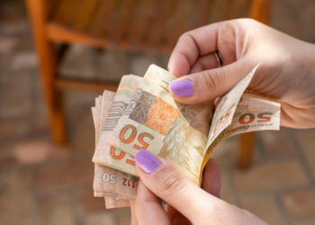 Reajuste do salário mínimo vai pesar no bolso de quem é MEI em 2026