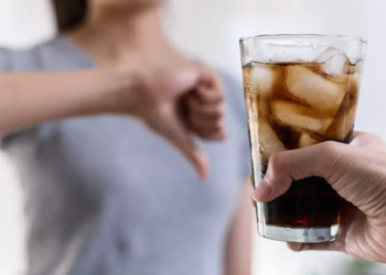 Refrigerante que ganhou fama rapidamente no Brasil esconde perigos silenciosos