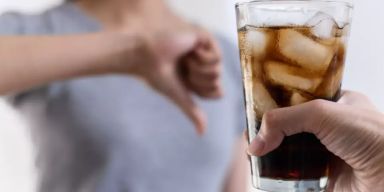 Refrigerante que ganhou fama rapidamente no Brasil esconde perigos silenciosos