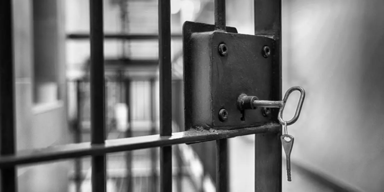 Nova lei vai render até 3 meses de prisão ou multa para quem for flagrado exercendo este trabalho em via pública