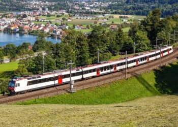 Brasil promete dar orgulho a América do Sul após inauguração do trem mais rápido do continente