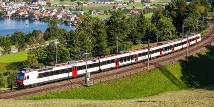 Brasil promete dar orgulho a América do Sul após inauguração do trem mais rápido do continente
