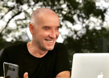 Eike Batista tenta sair na frente mais uma vez e quer lançar produto que substitui plástico