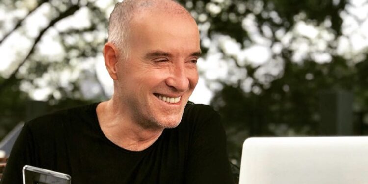 Eike Batista tenta sair na frente mais uma vez e quer lançar produto que substitui plástico