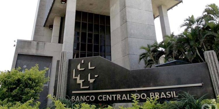 Banco Central faz nova exigência a instituições financeiras para deixar o Pix mais seguro