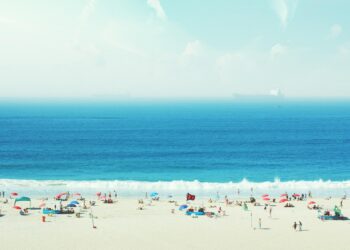 Capital nordestina ultrapassa barreiras com suas praias e qualidade de vida para atrair moradores do Brasil inteiro