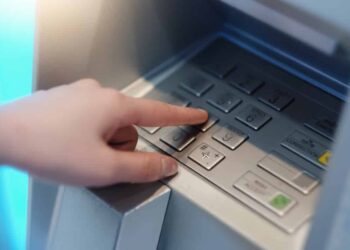 Caixas eletrônicos da rede Banco24Horas funcionam normalmente na virada do ano?